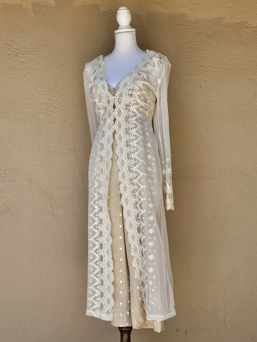 Longline Sheer White Lace Kimono W/ Buttons Closure Sz L